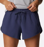 Columbia Women's Bogata Bay Stretch Shorts