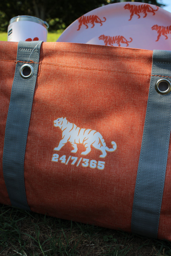 Elkmont 24/7/365 Tiger Picnic Caddy