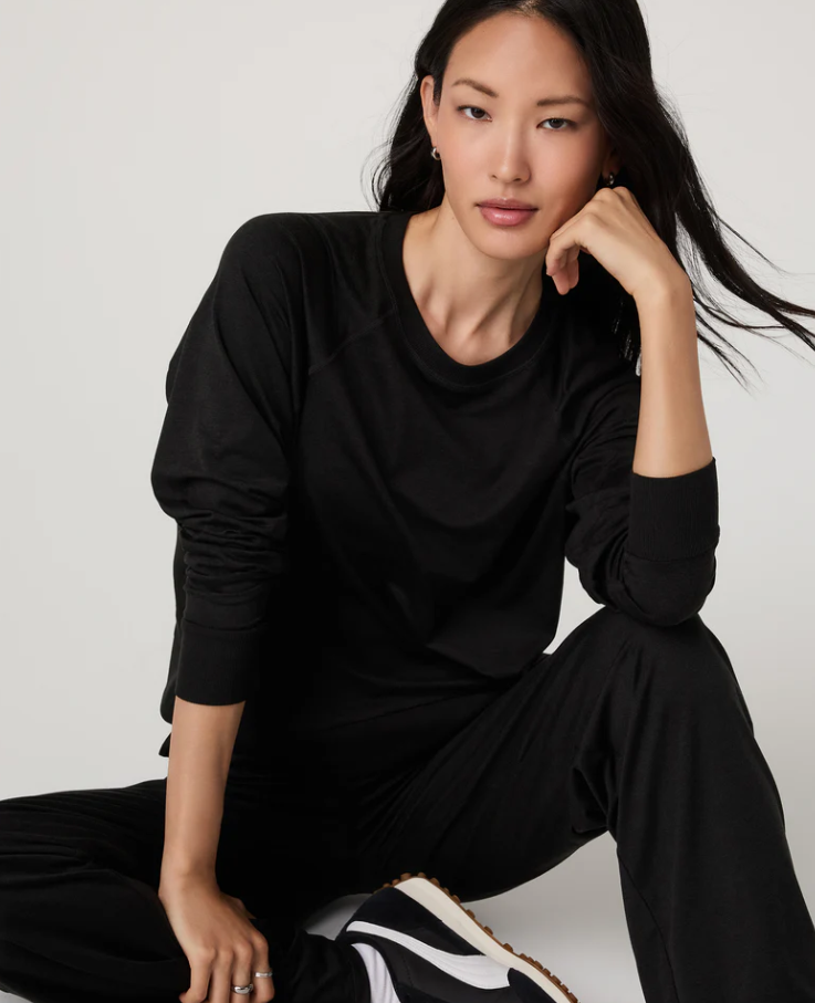 Vuori Women's Long Sleeve Halo Crew