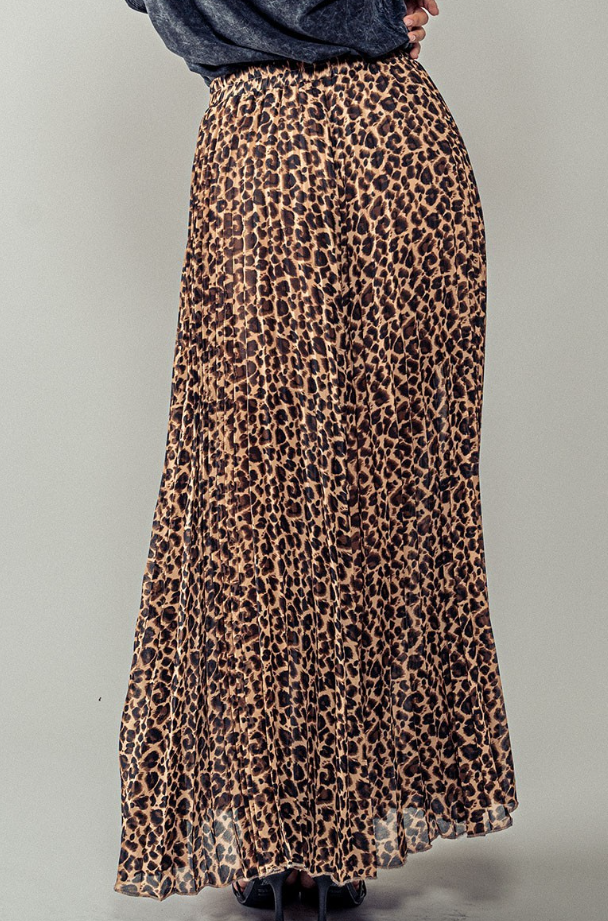 Hollie Leopard Print Pleated Midi Skirt