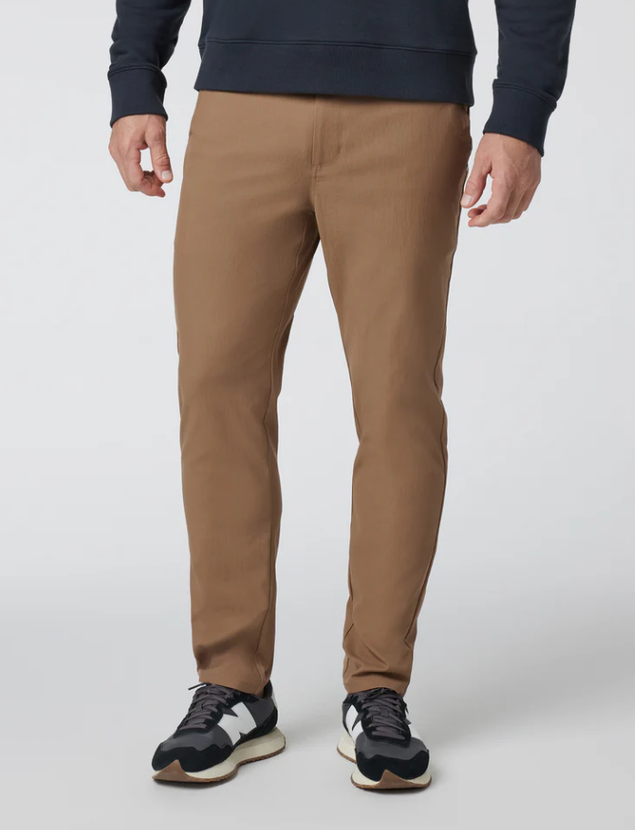 Vuori Men's Cascade Tech Chino Pant