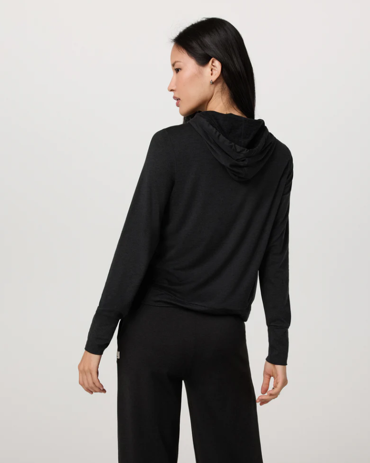 Vuori Women's Halo Essential Hoodie