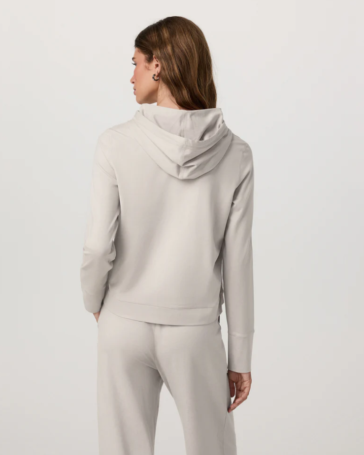 Vuori Women's Halo Essential Hoodie