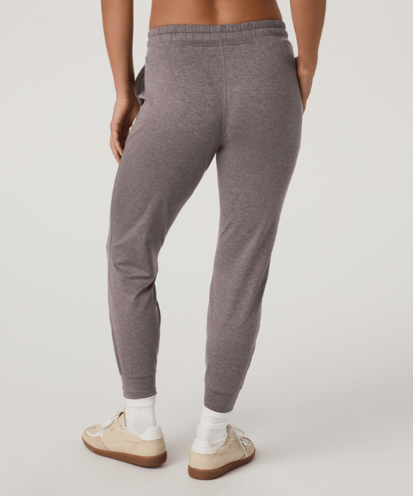 Vuori Women's Performance Jogger-Long