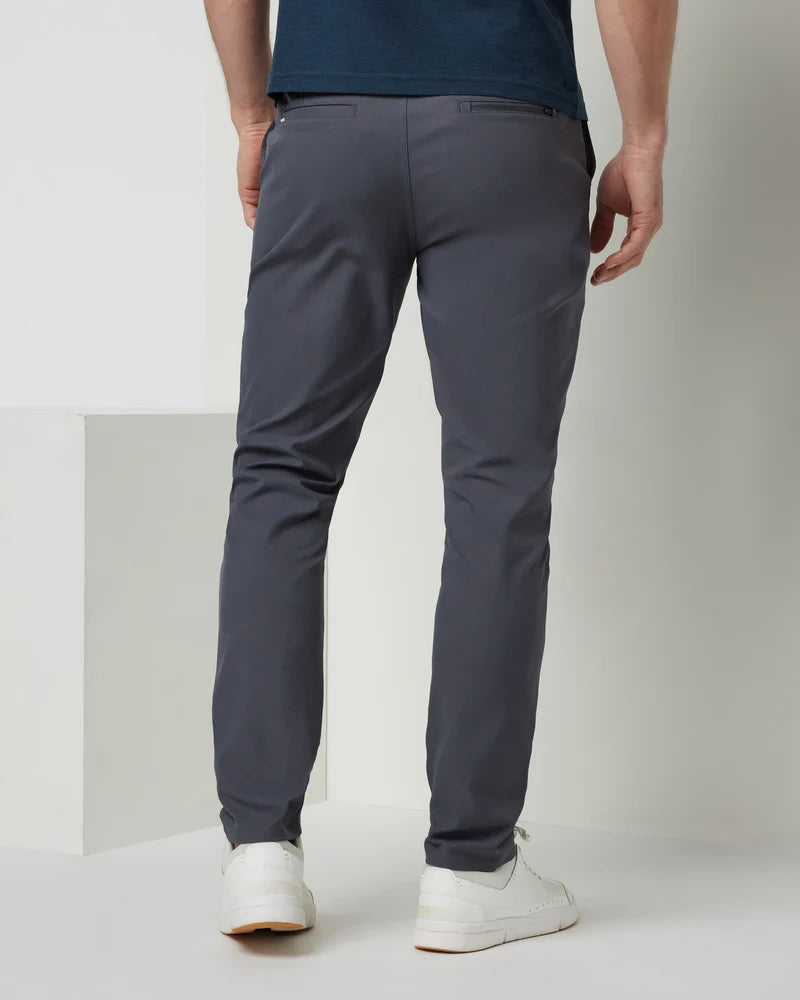 Vuori Men's Cascade Tech Chino Pant