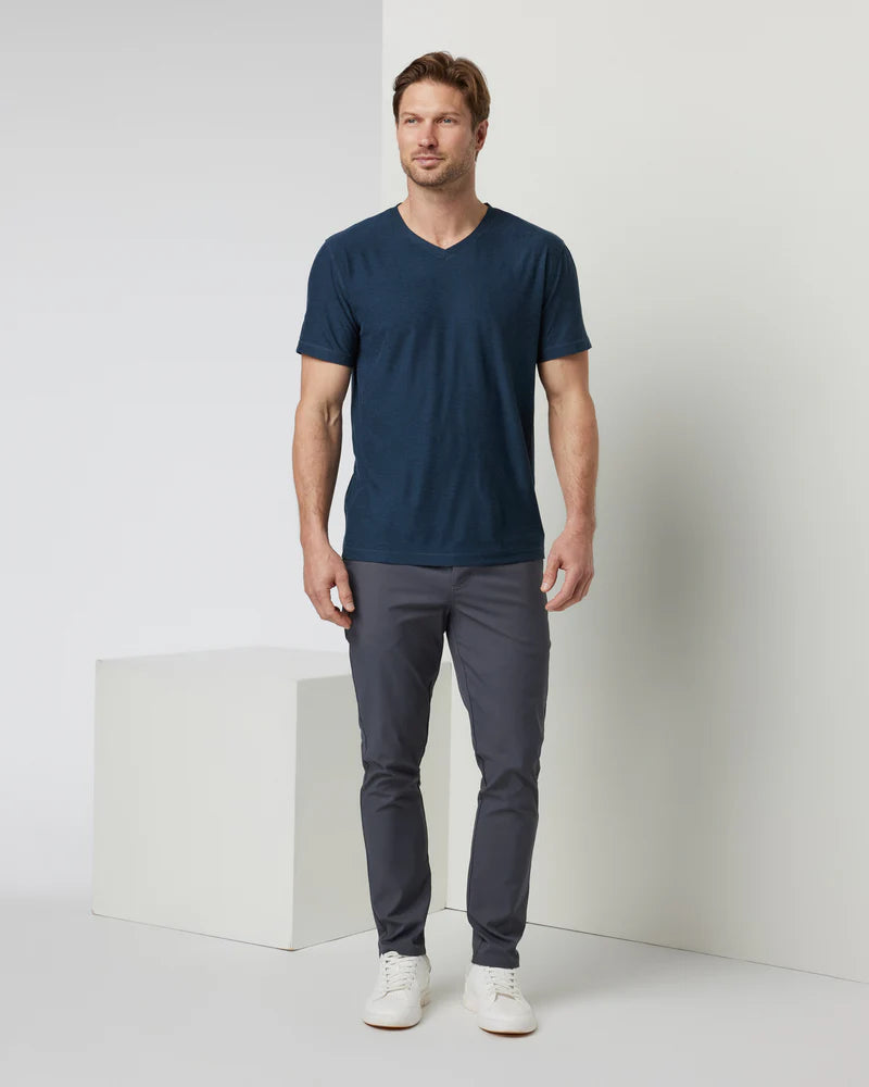 Vuori Men's Cascade Tech Chino Pant