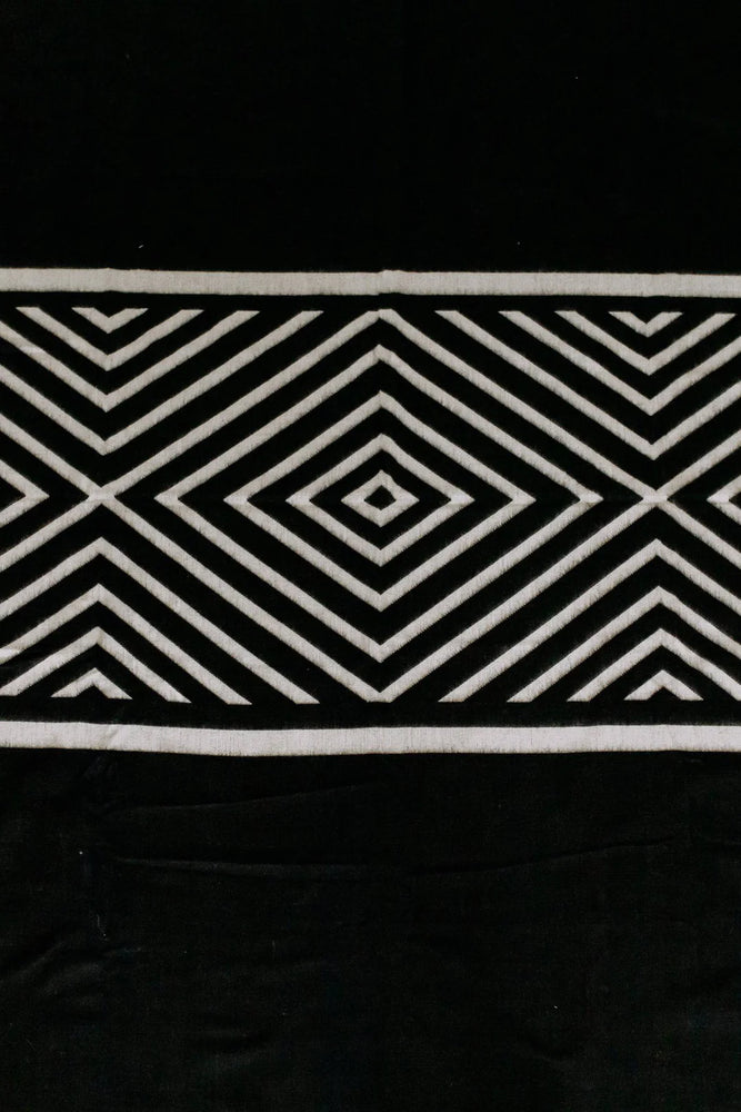 Beyond Borders Collective Paramo Blanket