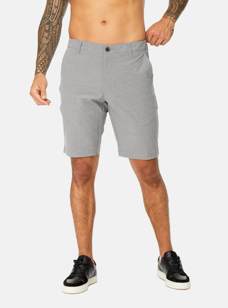 7Diamonds Men's Void Hybrid Shorts